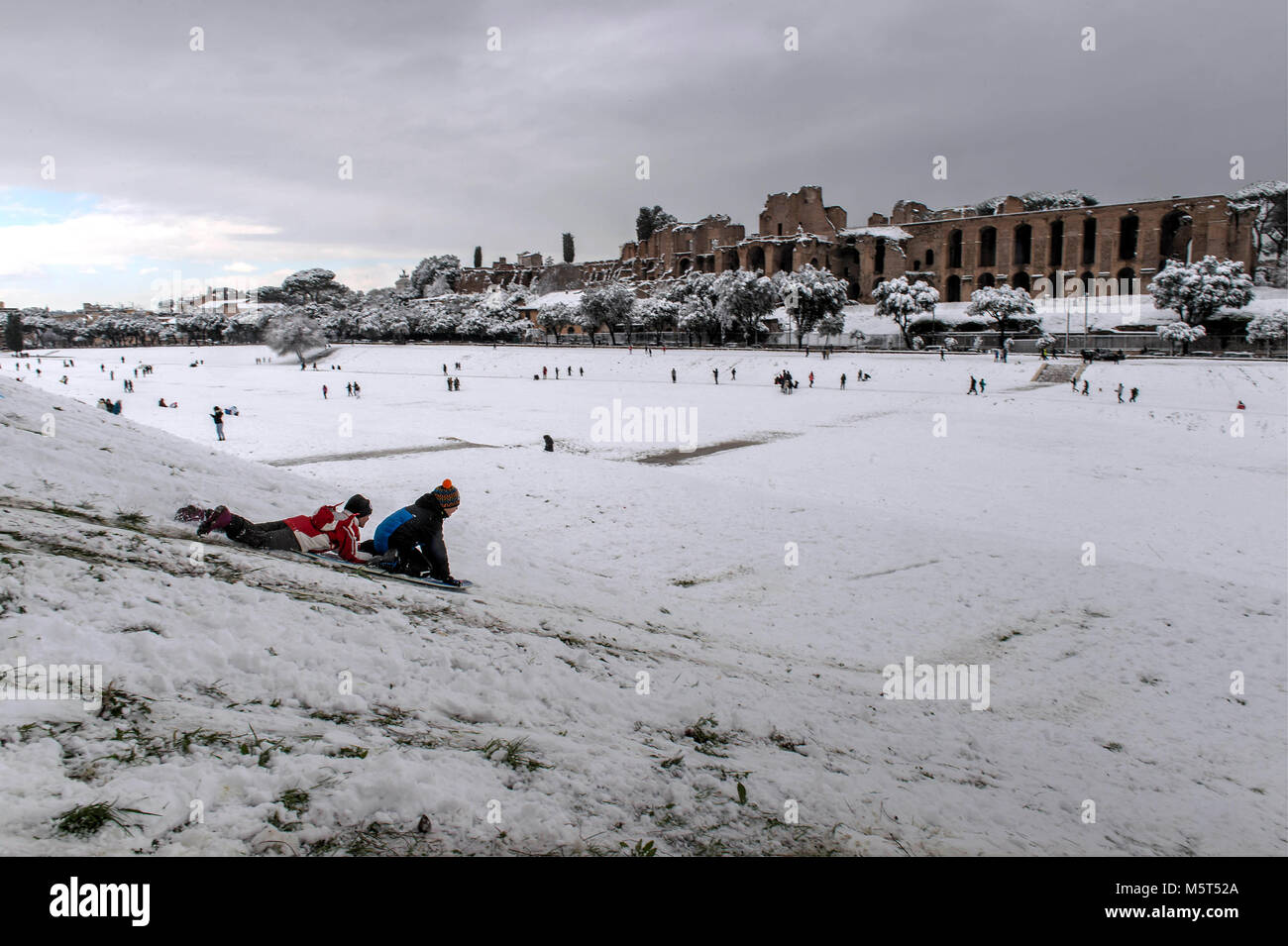 Rome, Italy. 26th Feb, 2018. A rare snowfall due to an artic low ...