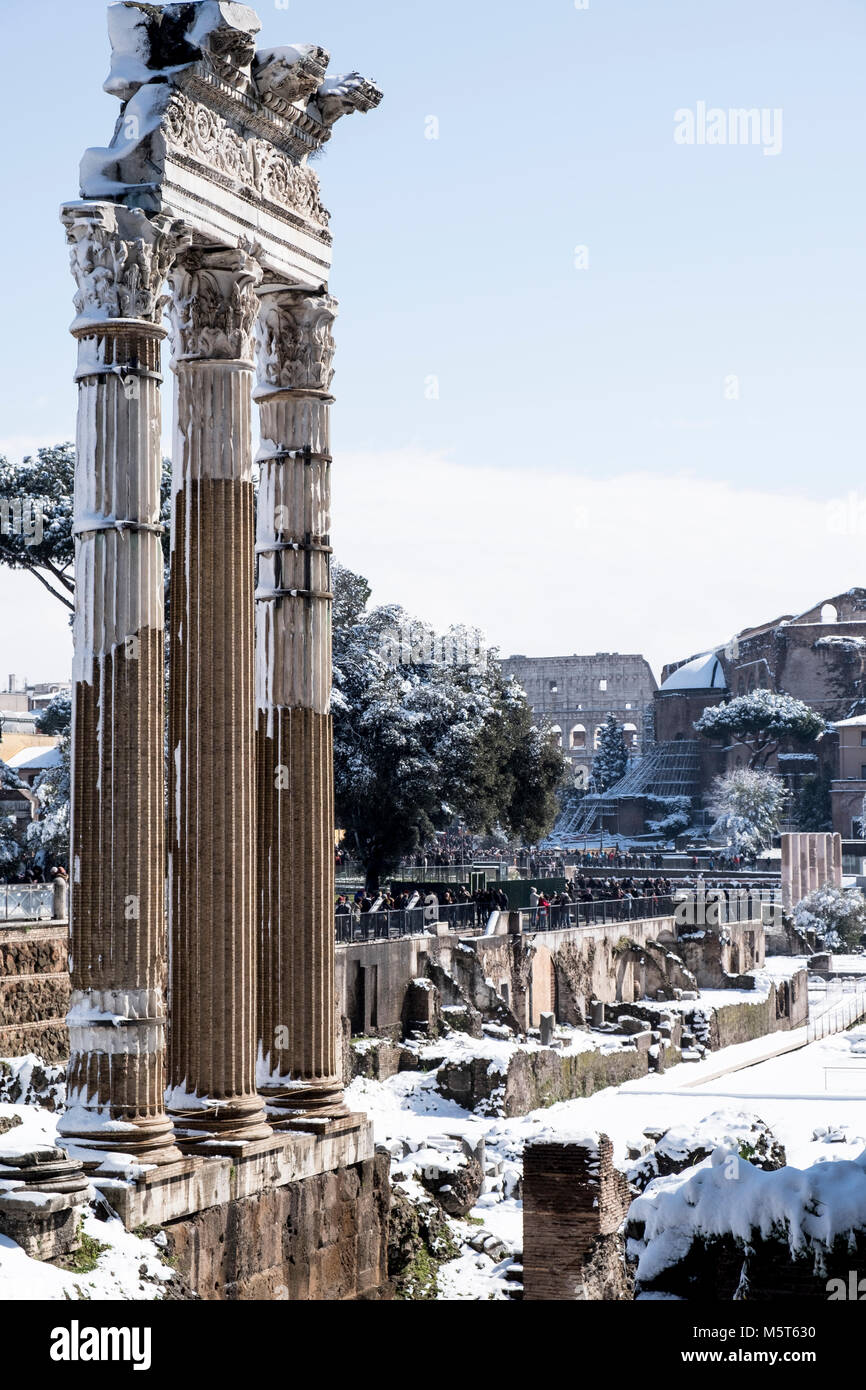 Rome with snow hi-res stock photography and images - Alamy