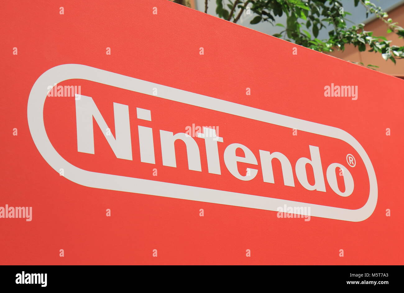 Nintendo store hi-res stock photography and images - Alamy