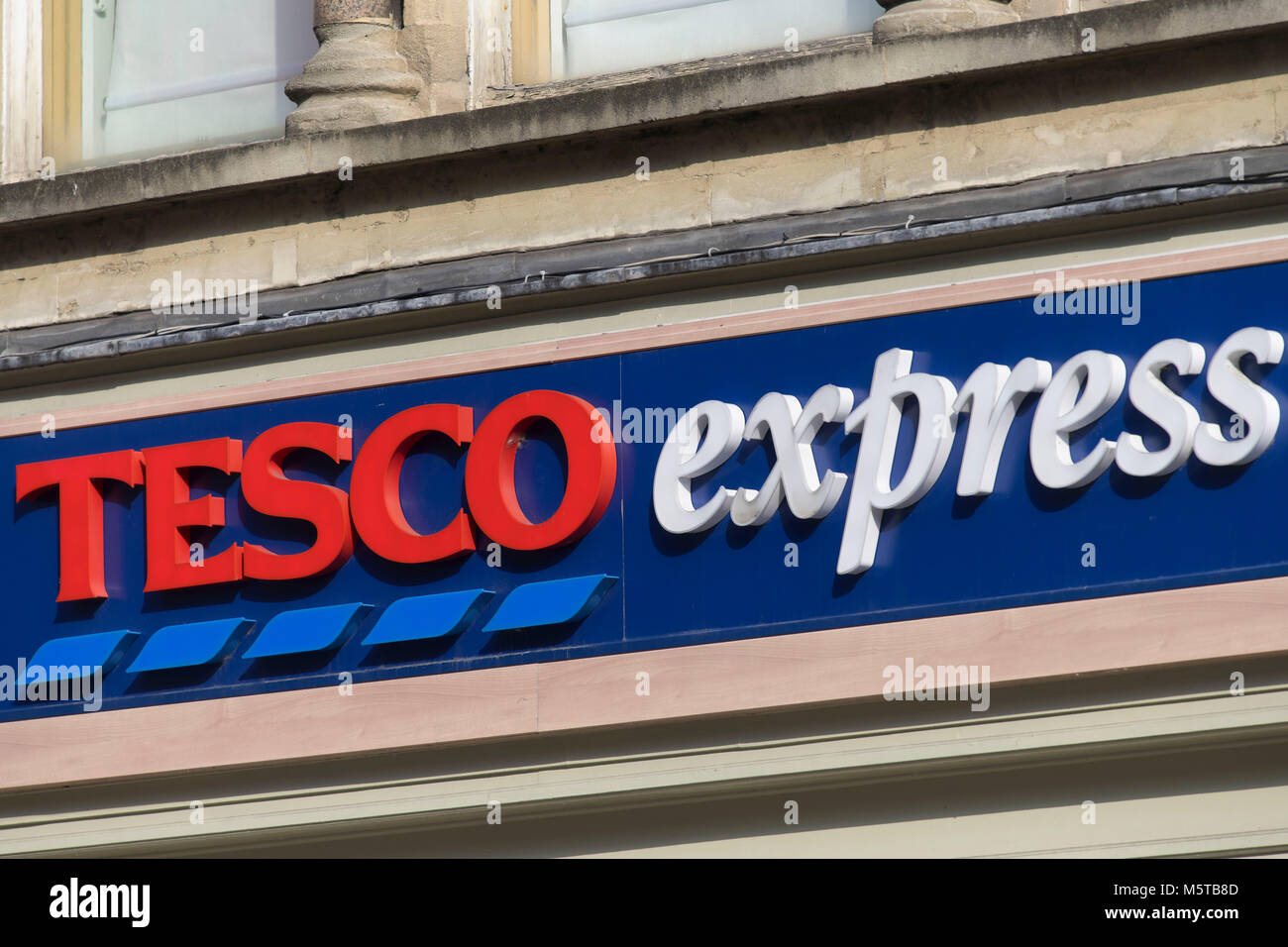 Tesco Supermarket Logo Sign Hi-res Stock Photography And Images - Alamy