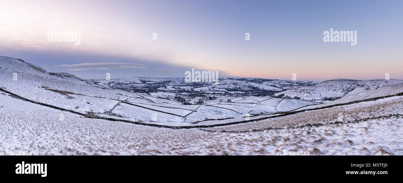 Snowy winter morning in the hills of the Peak District. Panoramic view from South Head looking toward Chapel-en-le-frith, Derbyshire, England. Stock Photo
