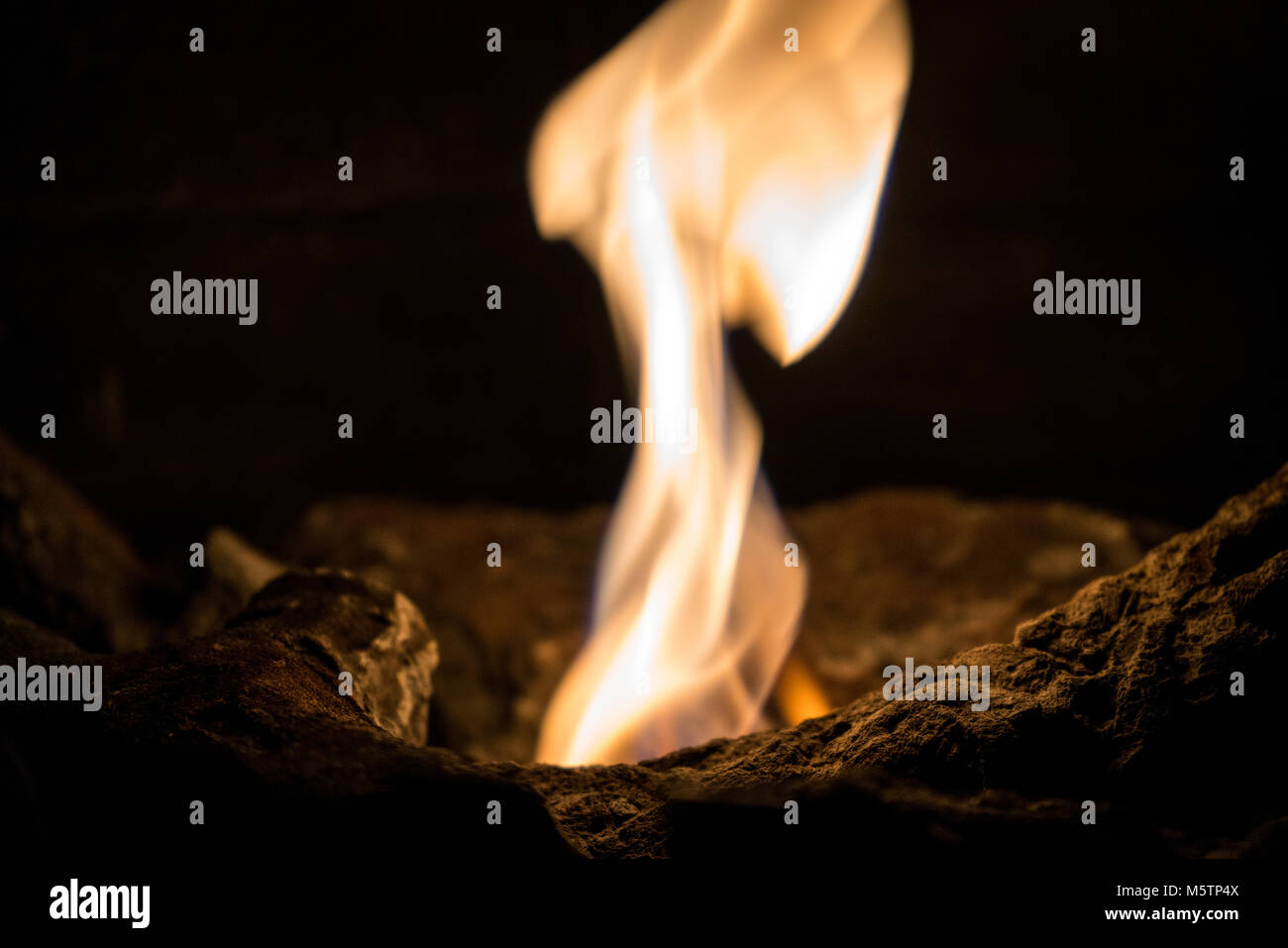 Black and red fireplaces hi-res stock photography and images - Alamy