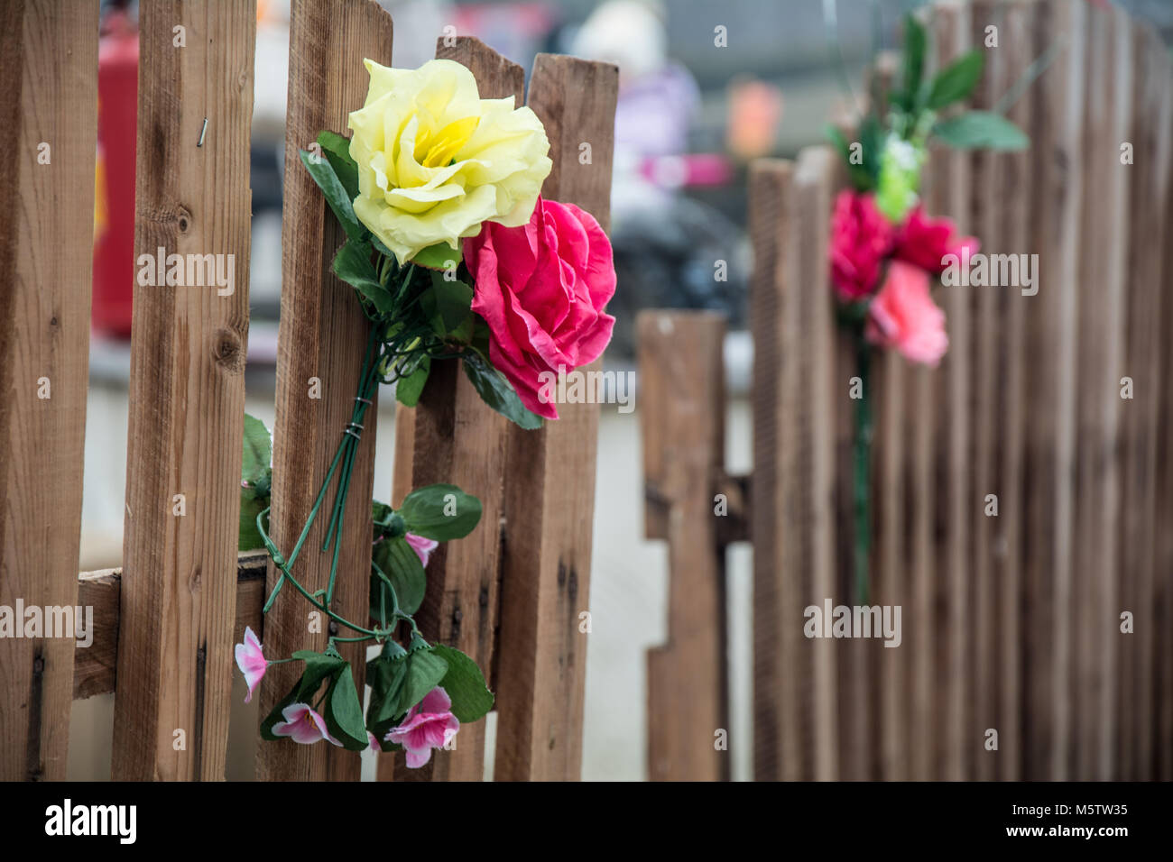 Artificial bouquet hires stock photography and images Alamy