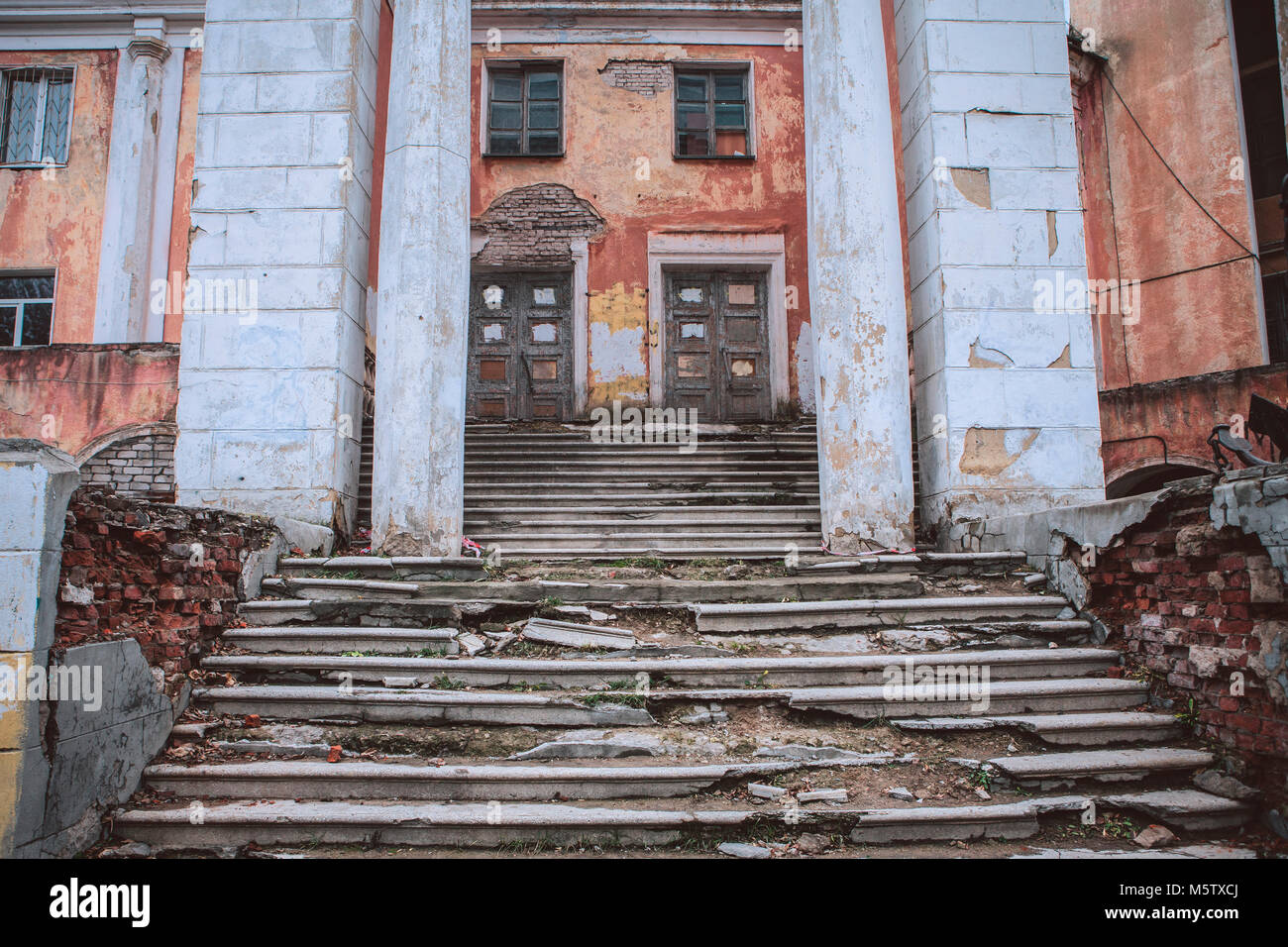 The old building in Russia, ruins with doors and steps Stock Photo - Alamy