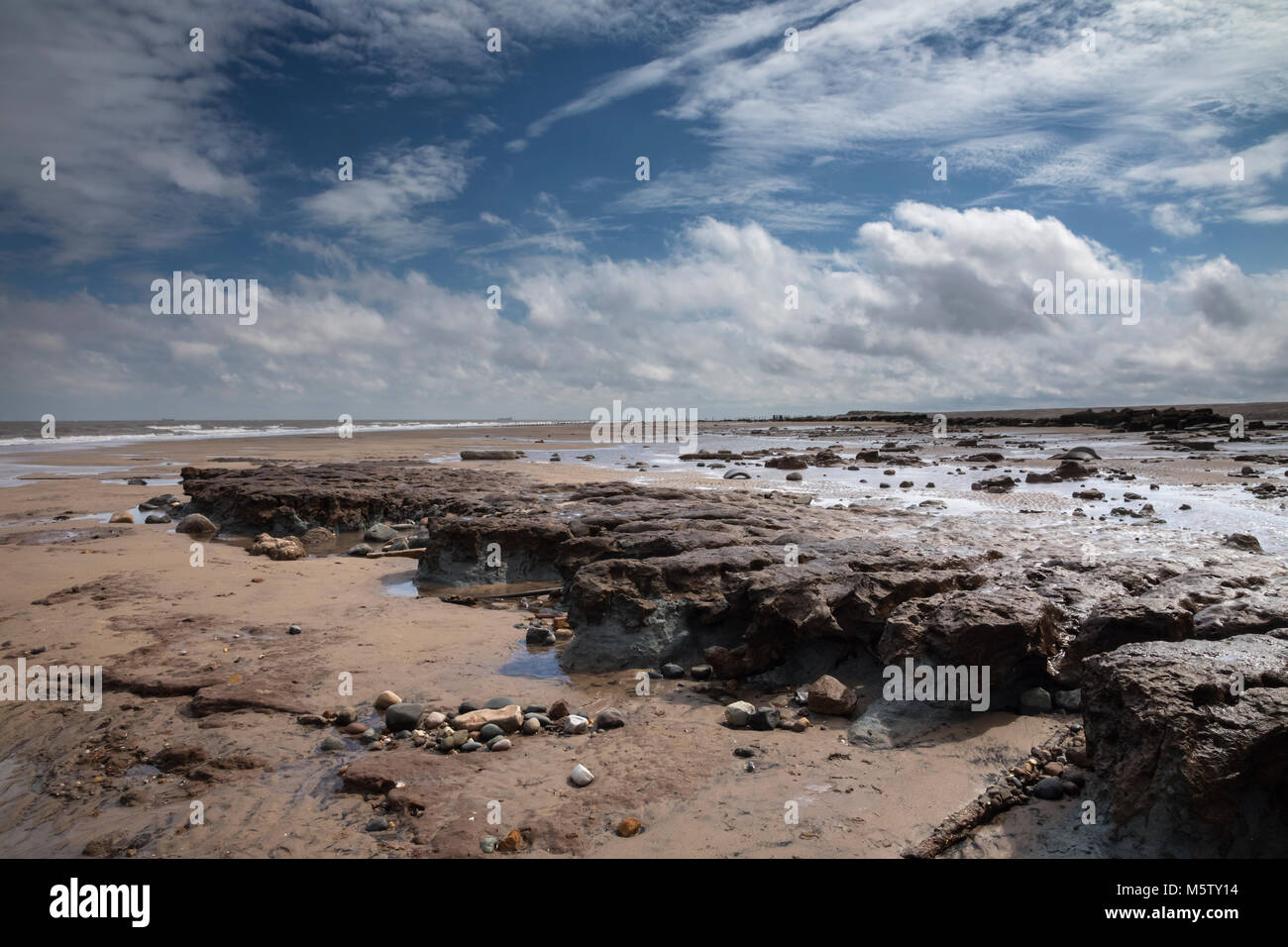 Erosion holderness coast hi-res stock photography and images - Alamy