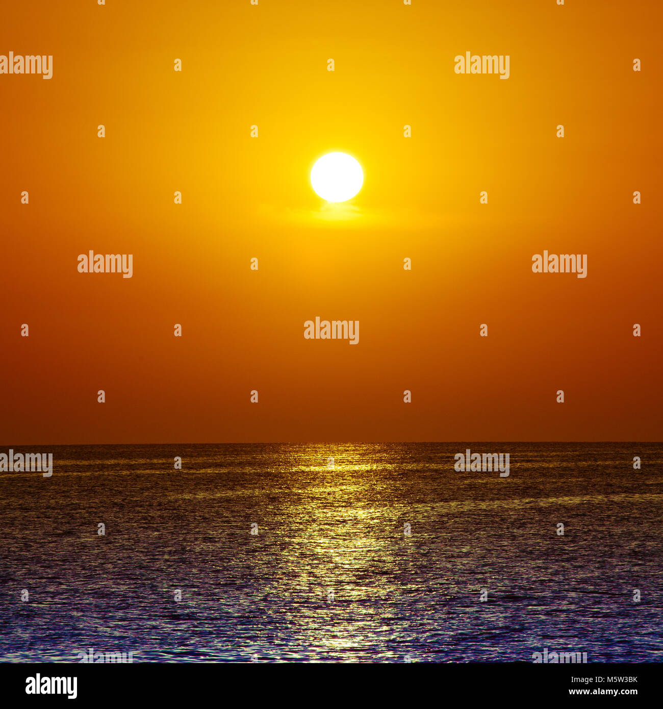 Scenic view of beautiful sunset above the sea Stock Photo - Alamy