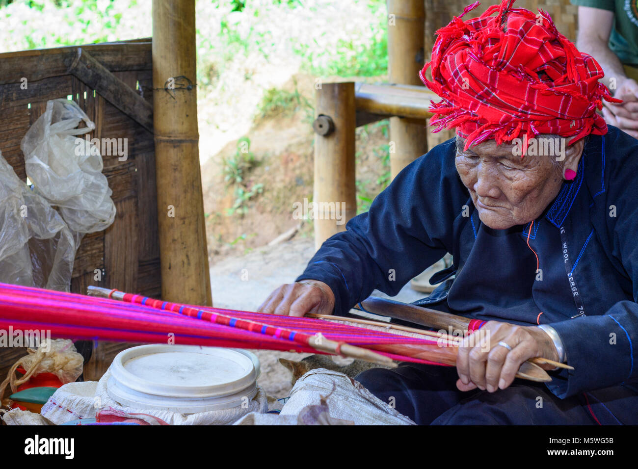 Pa o tribe hi-res stock photography and images - Alamy Pa o tribe hi-res stock photography and images - Alamy