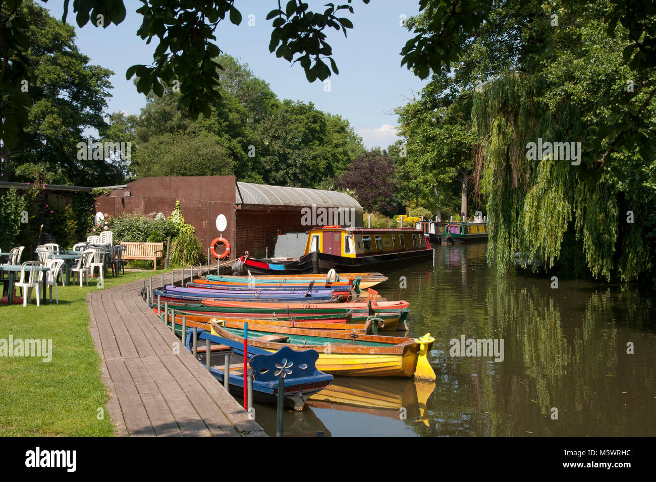 Godalming canal hires stock photography and images Alamy