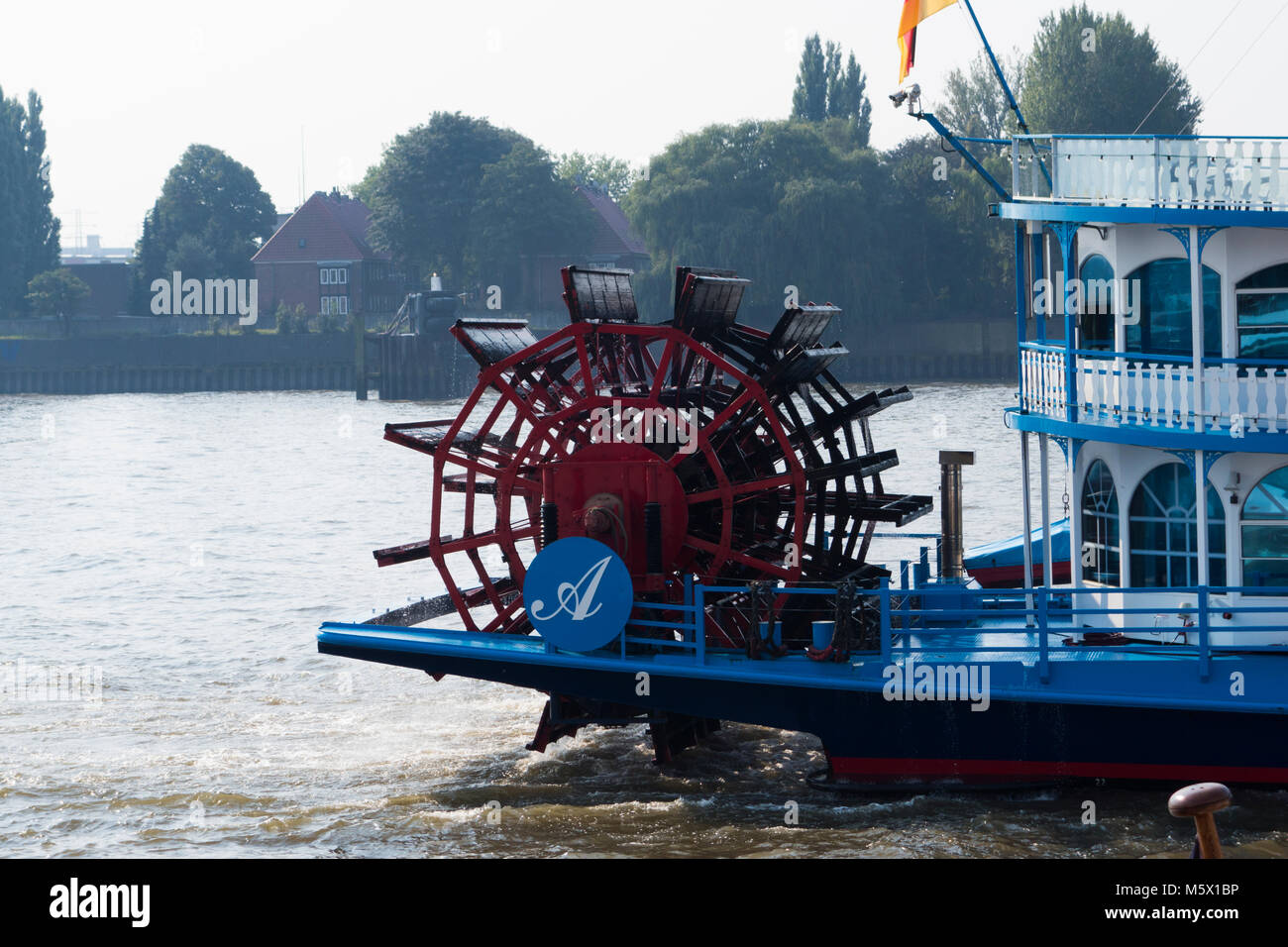 Cruising paddle boat hires stock photography and images Alamy