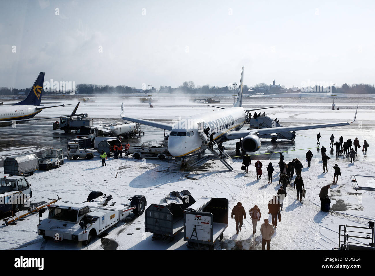 Charleroi, Belgium. 26th February 2018. Airplanes on the runway are