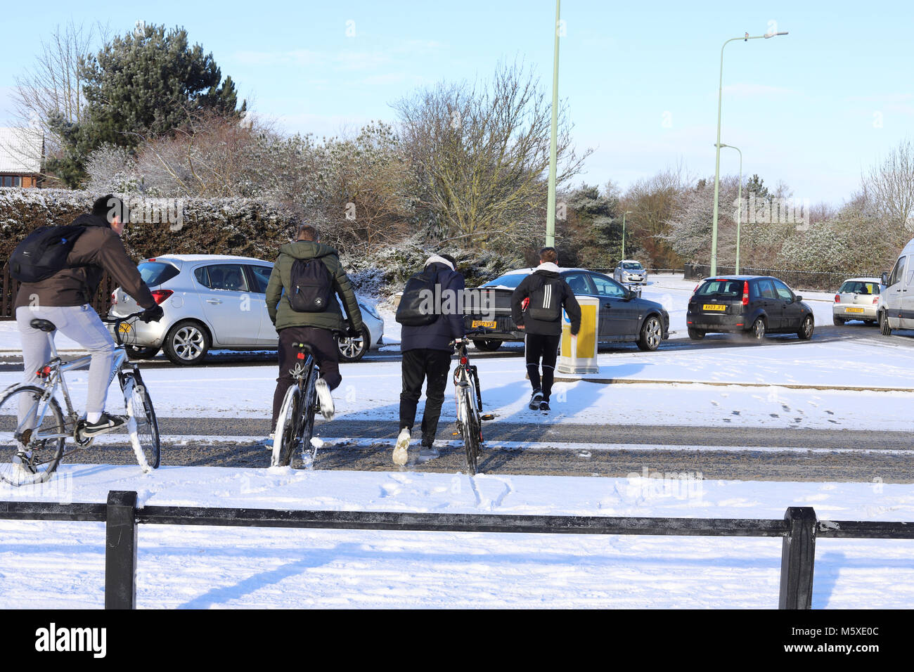 Ipswich, Suffolk, UK. 27th Feb, 2018. UK Weather Heavy snow overnight