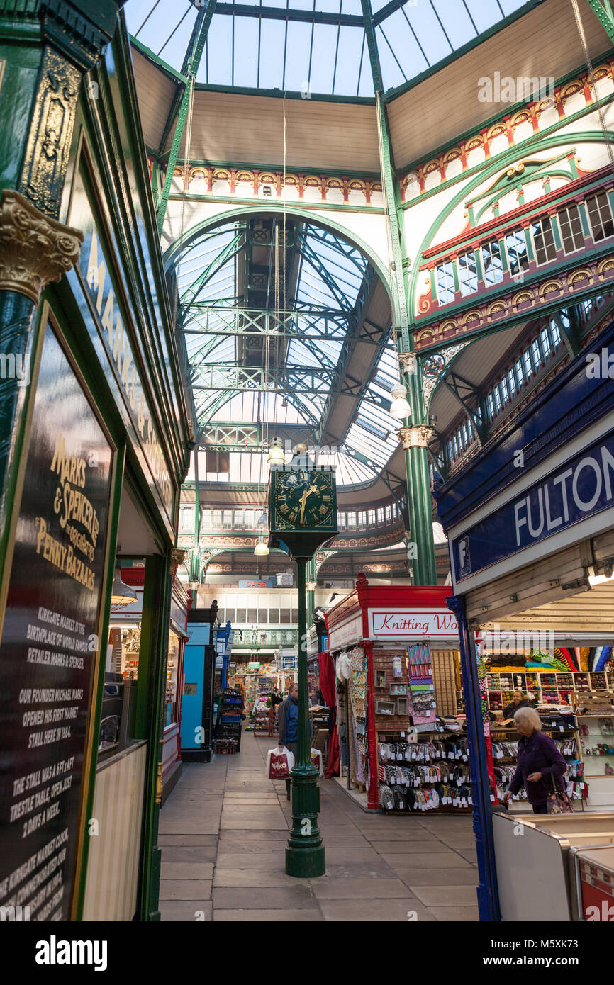 Market stalls leeds hires stock photography and images Alamy
