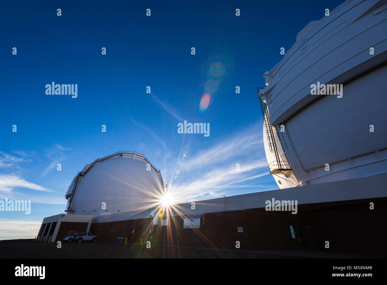 W. M. Keck Observatory on the summit on Mauna Kea, The Big Island, Hawaii USA Stock Photo