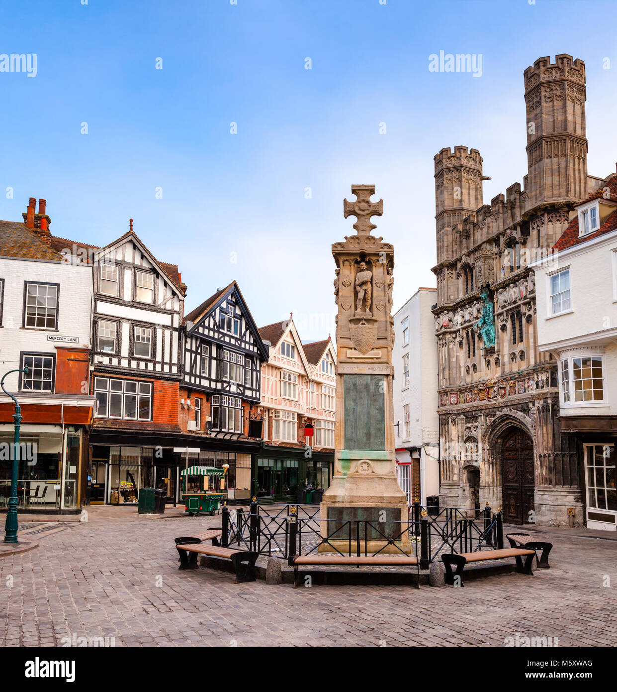 The War Memorial and Cathedral entrance at Buttermarket square in the morning. Canterbury is a historic English cathedral city and UNESCO World Herita Stock Photo
