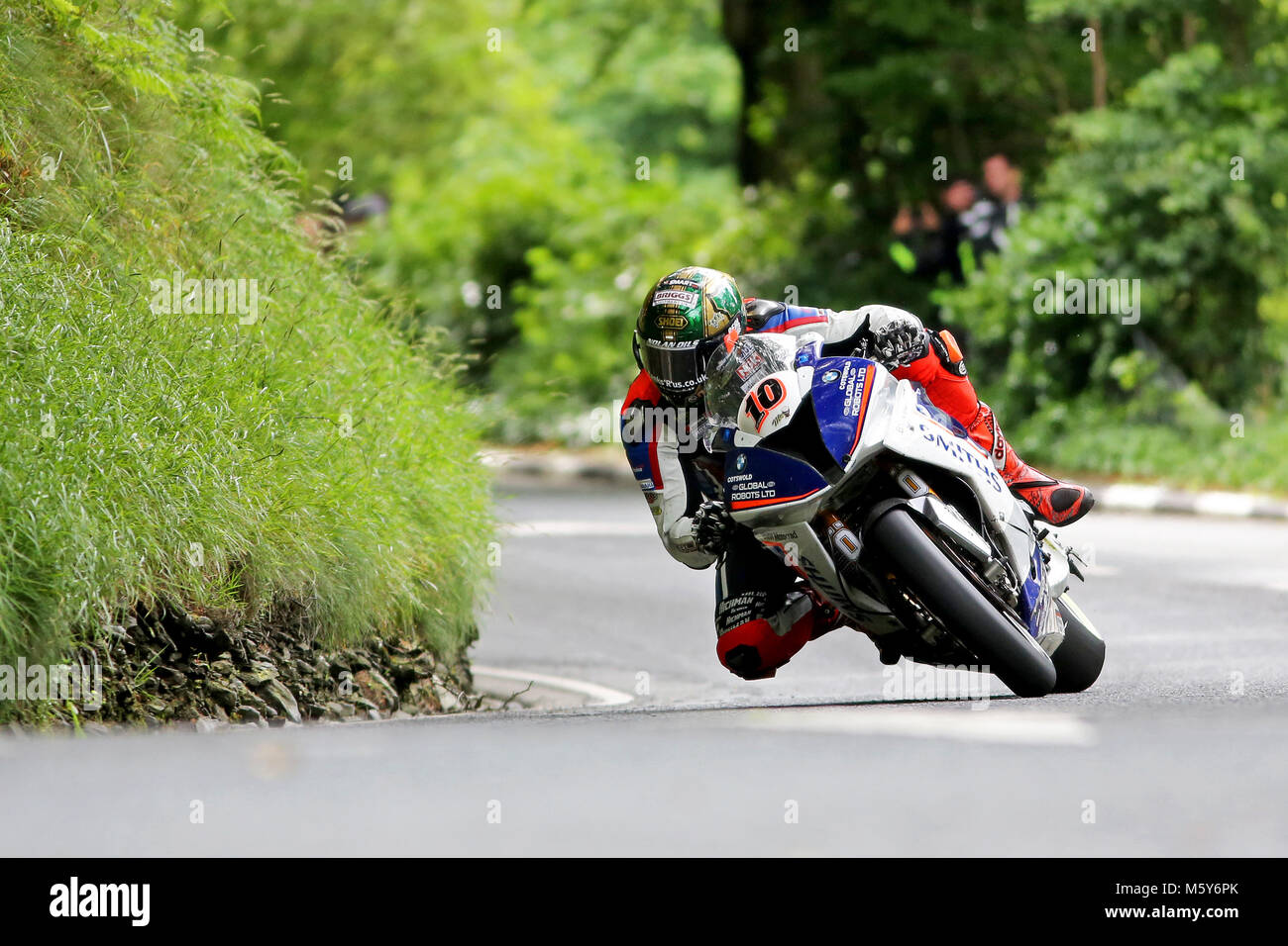 Peter Hickman 'Hicky' on the Smith's Racing BMW Superbike during the Senior TT in the Isle of Man Stock Photo
