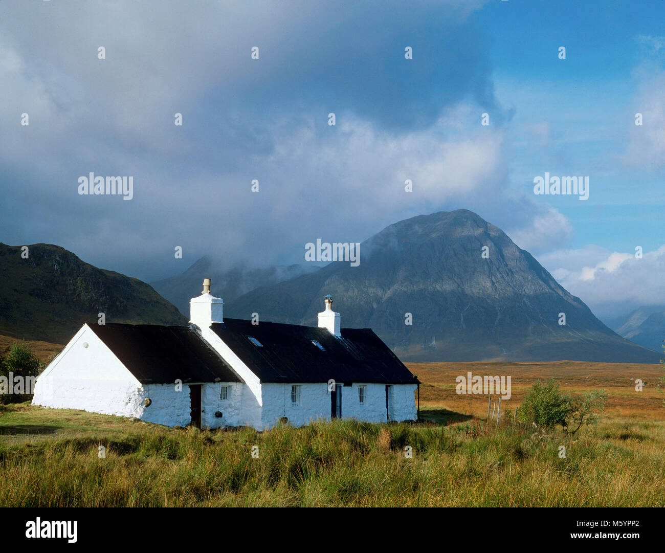 Blackrock Cottage, Glen Coe, Highland, Scotland (A strong contender for the most photographed cottage in the world) Stock Photo