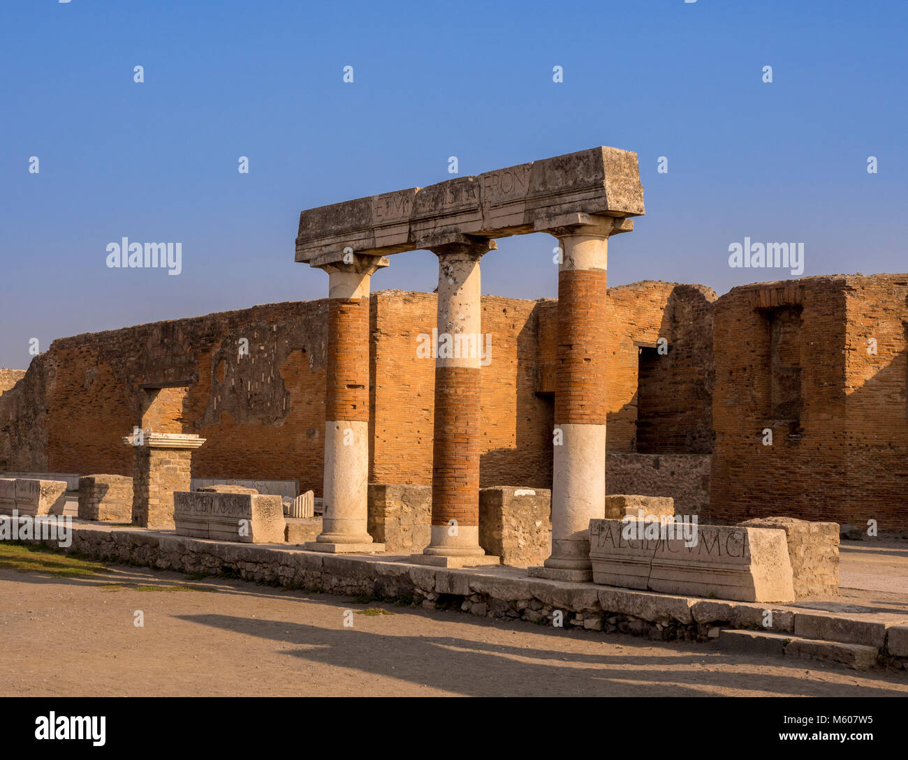Brick Lintel Stock Photos & Brick Lintel Stock Images - Alamy