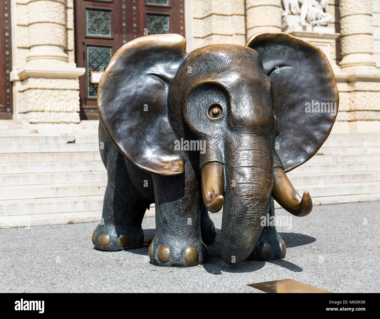 Bronze African elephant sculpture by Prof Gottfried Kumpf