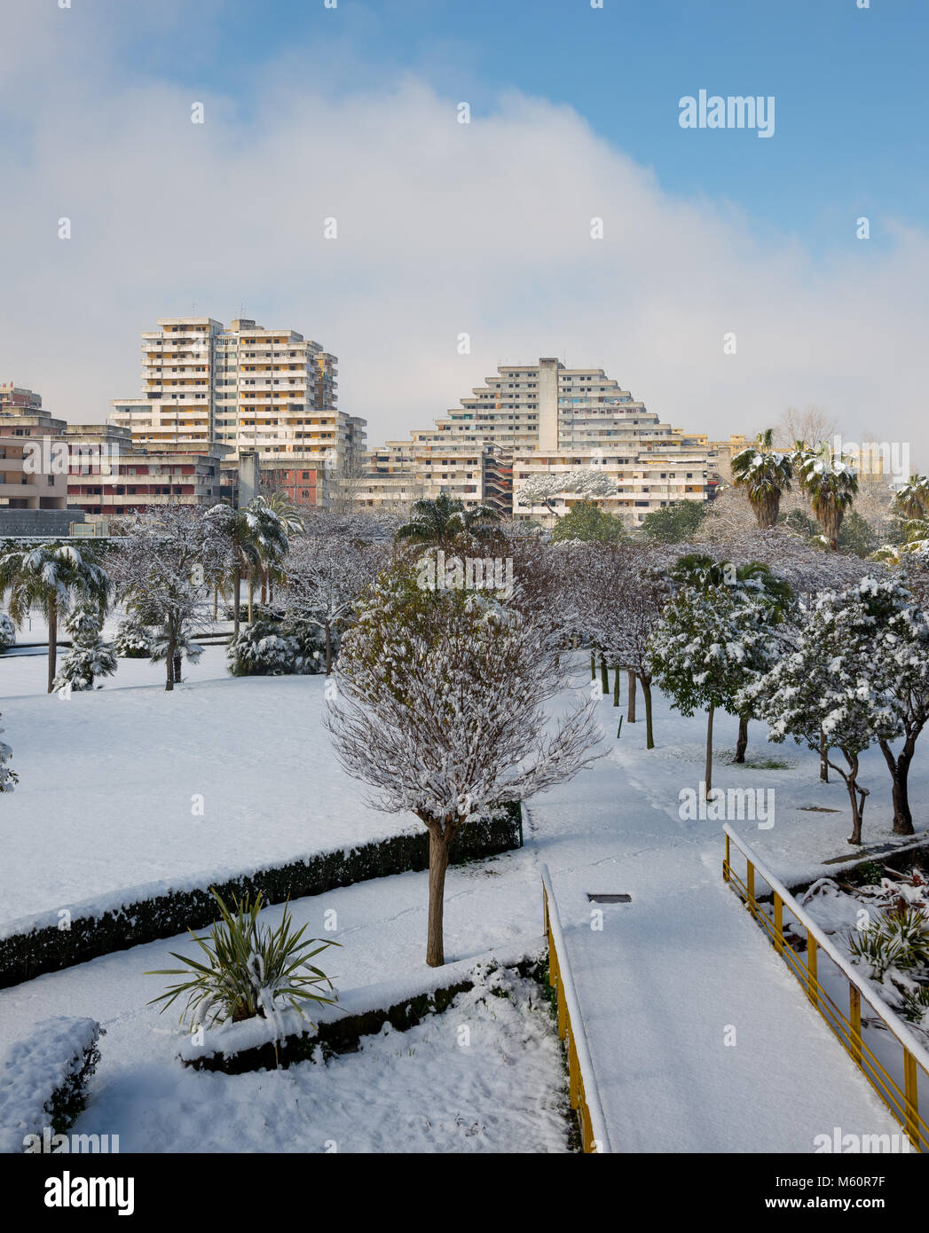 Naples, Italy. 27th Feb, 2018. Incredible atmospheric phenomenon in Naples. Abundant snowfall that was not seen since 1956. Visible famous  vele of Scampia Credit: StudioA/Alamy Live News Stock Photo