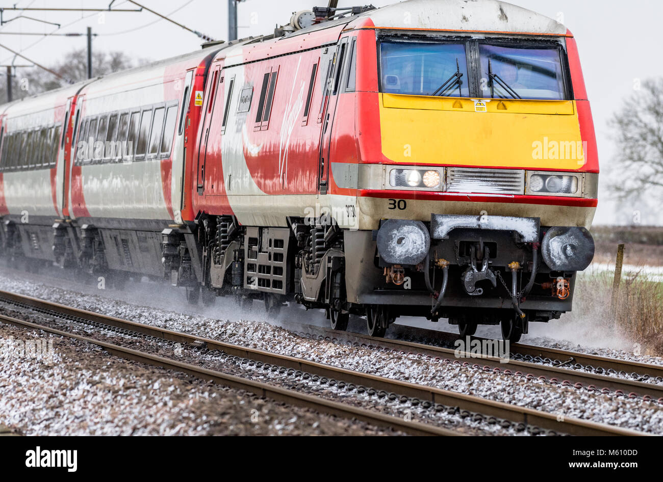 Retford, Nottinghamshire, UK. 27th February, 2018. UK, Weather, Snow showers affecting train travel and disruption on the East Coast Mainline, as the Beast from the East hits the UK. Retford, Nottinghamshire, UK. Alan Beastall/Alamy Live News. Stock Photo