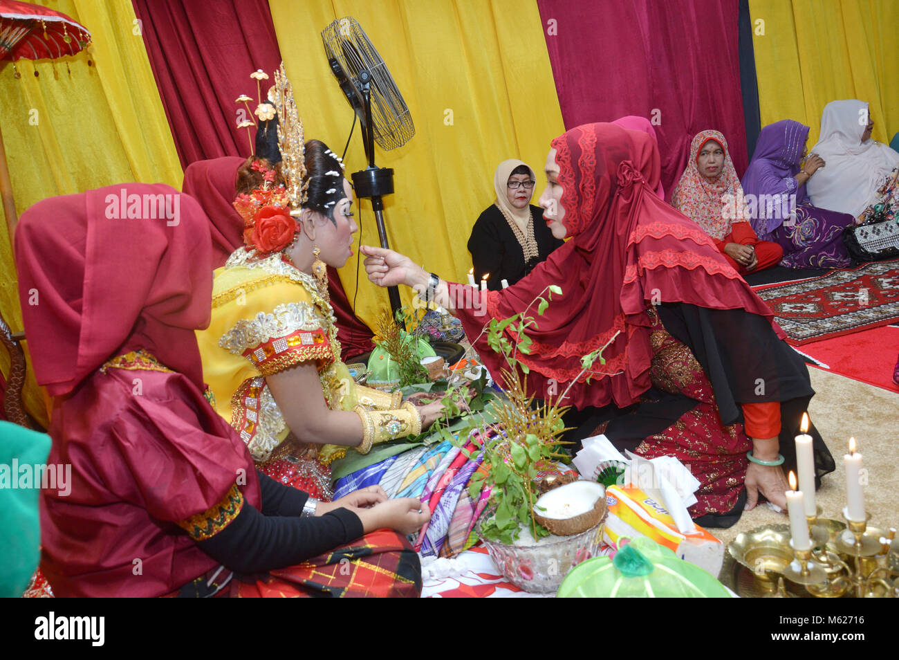 TARAKAN, INDONESIA - 19th March 2016 : "Mappacci" The Traditional ...