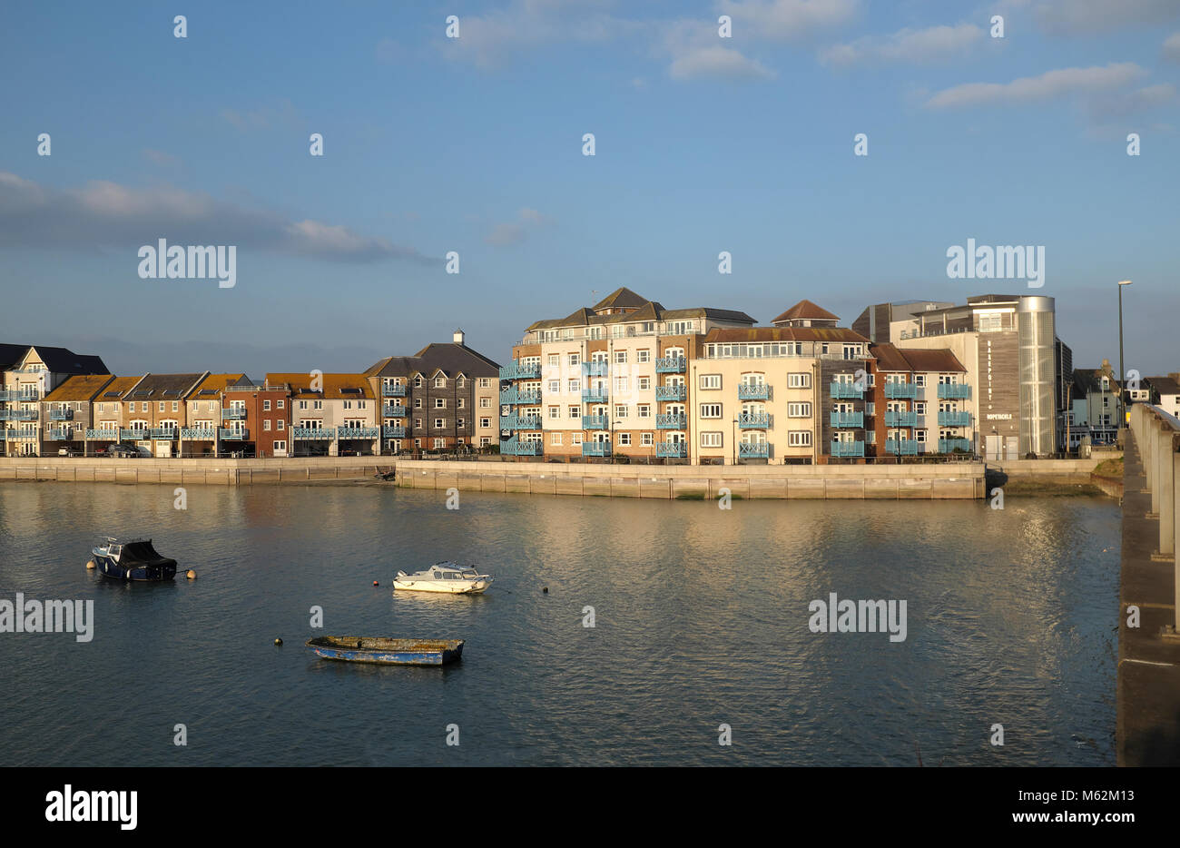 Basepoint Business Centre, Ropetackle Arts Centre and flats, River Adur, Shoreham-by-Sea, West Sussex, England. Stock Photo