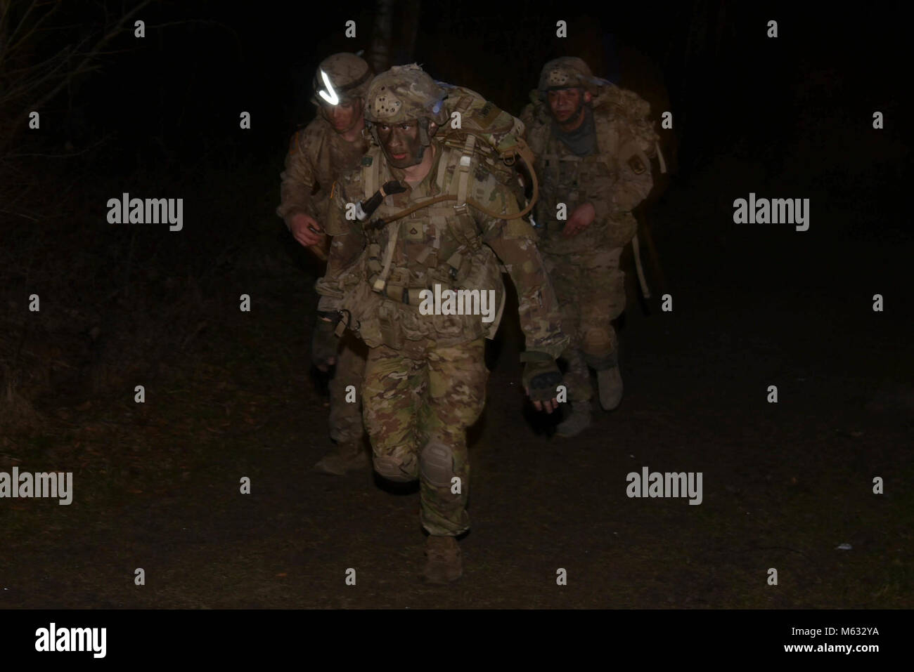 Army physical fitness test apft hi-res stock photography and images - Alamy