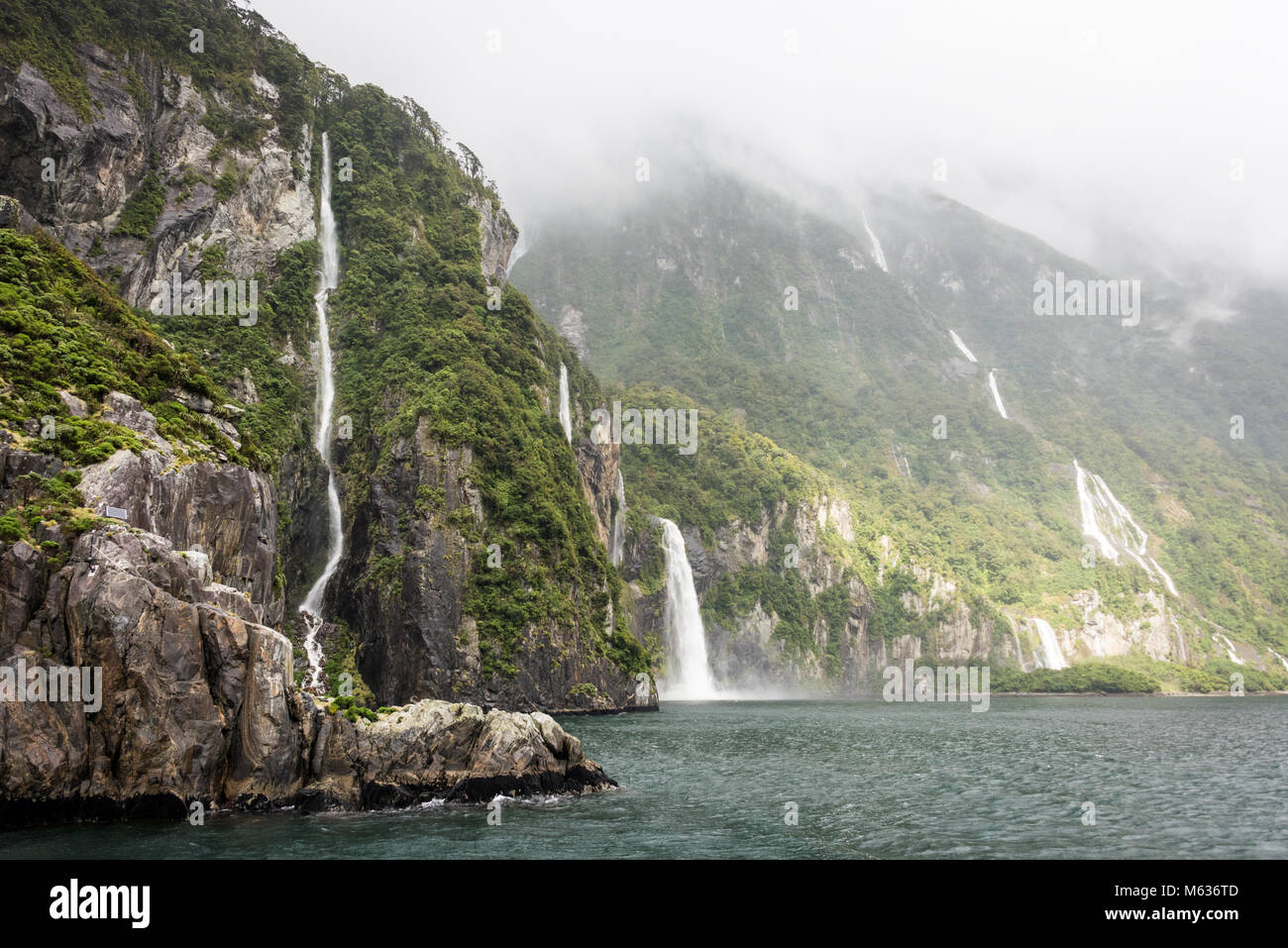 Milford Sound Waterfall Hi res Stock Photography And Images Alamy milford-sound-waterfall-hi-res-stock-photography-and-images-alamy