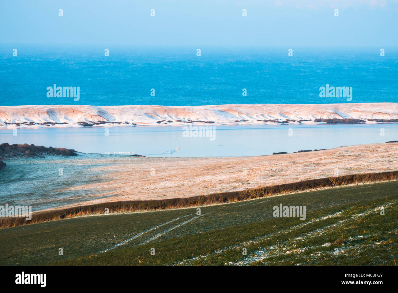 Snow on chesil beach hires stock photography and images Alamy