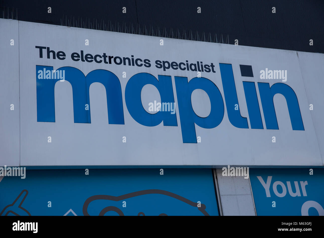 Bromley, UK, Maplin store in Bromley faces an uncertain future as Maplin has collapsed into administration putting 2,500 jobs at risk it was announced today. Credit: Keith Larby/Alamy Live News Stock Photo