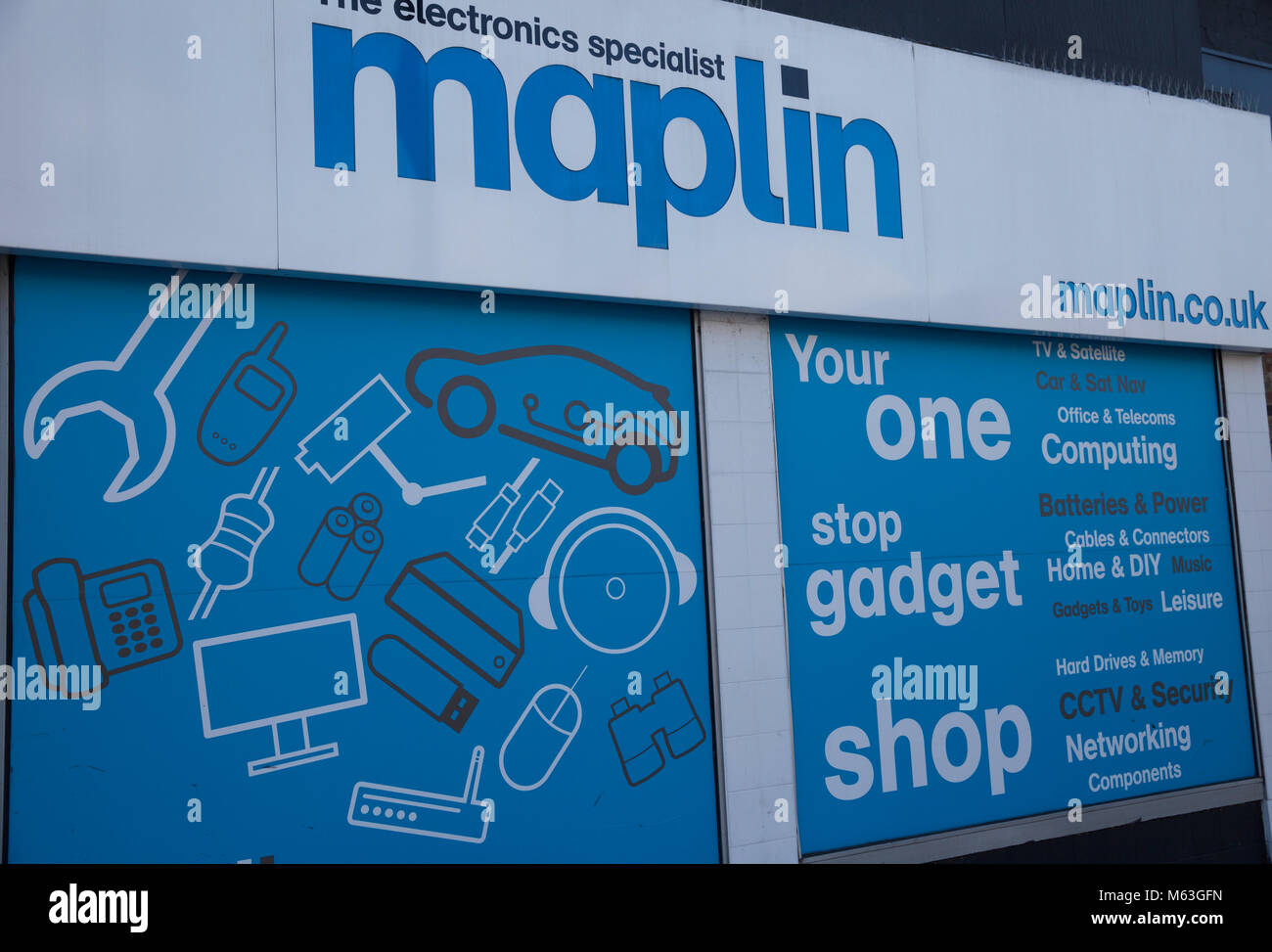 Maplin store front hi-res stock photography and images - Alamy