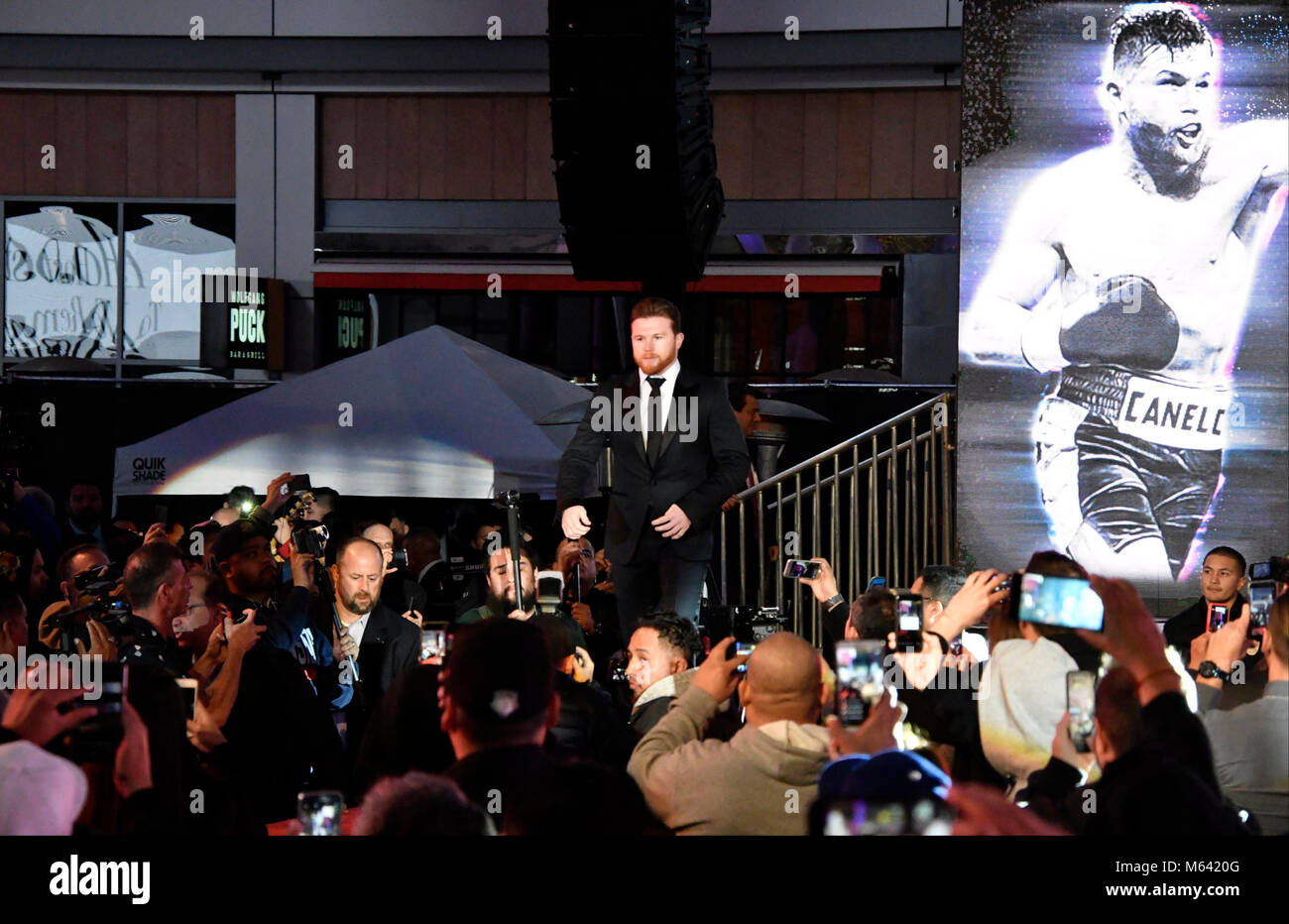 Los Angeles. CA, USA. 27th Feb, 2018. . Middleweight World Champion ...