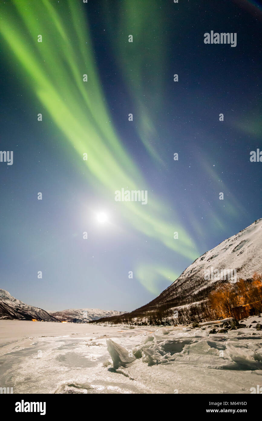 Aurora Borealis Or Northern Lights Active Coloured Curtains Moving aurora-borealis-or-northern-lights-active-coloured-curtains-moving