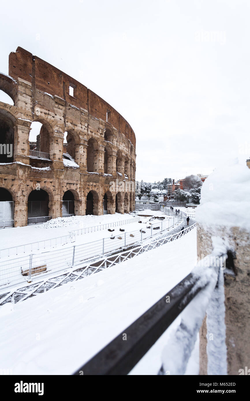 Rome with snow hi-res stock photography and images - Alamy