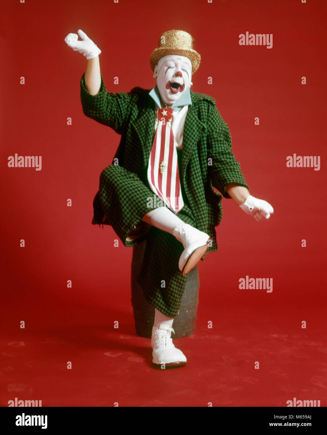 Baggy fashion 1970s hires stock photography and images Alamy