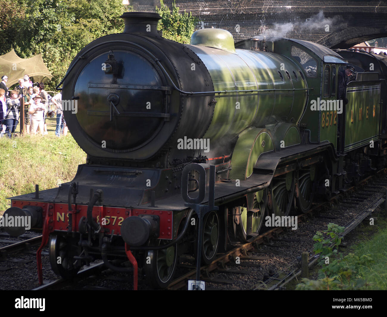 Green arrow steam hi-res stock photography and images - Alamy