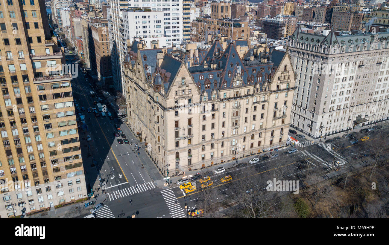 The Dakota, 1 W 72nd St, Upper West Side, Manhattan, New York, NY 10023 Stock Photo