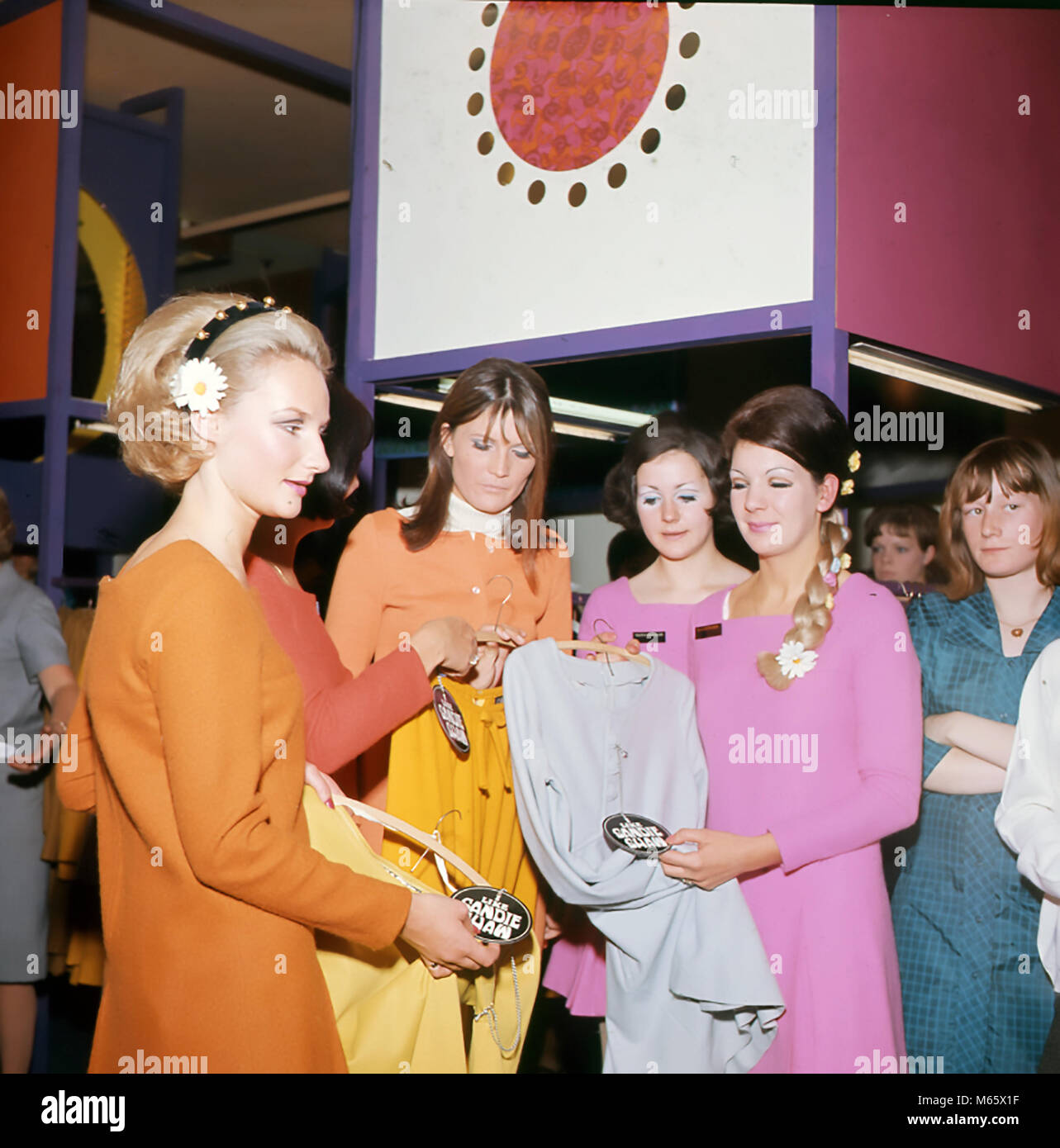 SANDIE SHAW UK pop singer second from left at the opneing of her boutique in Great Tichfield Street, London, on 27 September 1967. Photo: Tony Gale Stock Photo