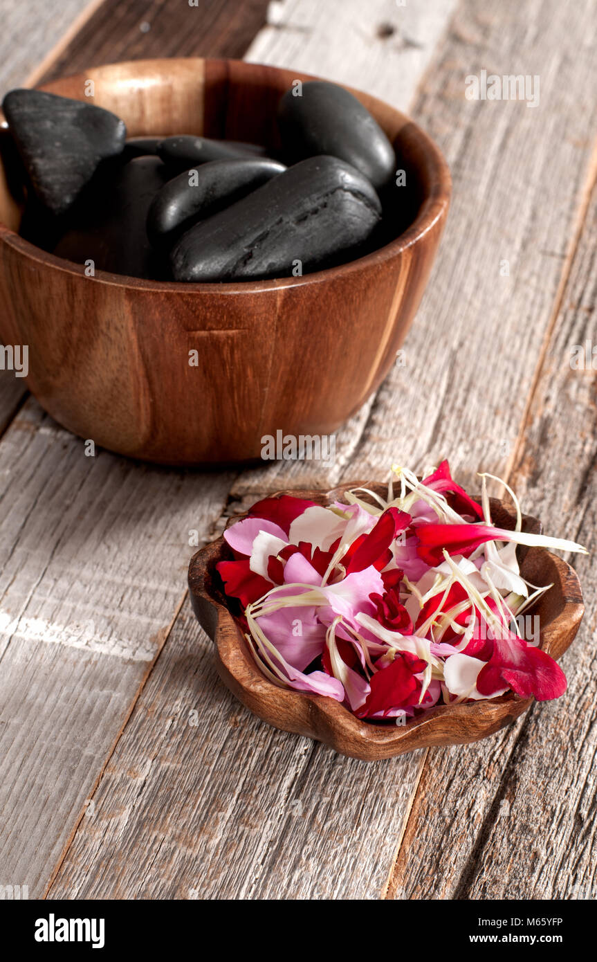 Asian therapy spa stones hi-res stock photography and images - Alamy