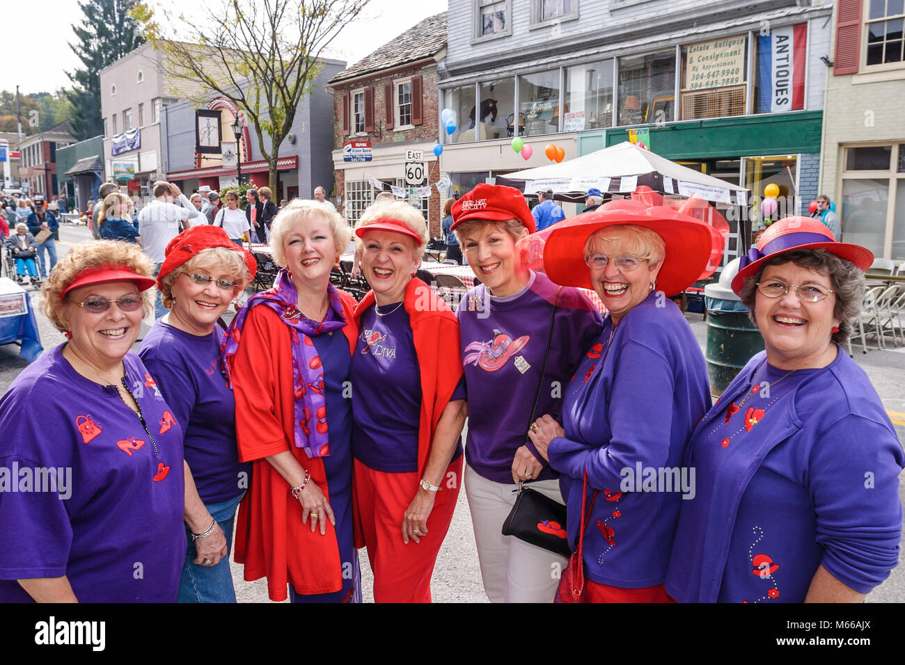 West Virginia Greenbrier County,Lewisburg,Washington Street,Taste of Our Towns,TOOT,food tasting Festival,festivals fair,red hat ladies,WV0410090017 Stock Photo