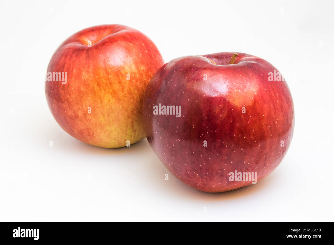 Small Red Delicious Apple - Each, Small/ 1 Count - Smith's Food and Drug