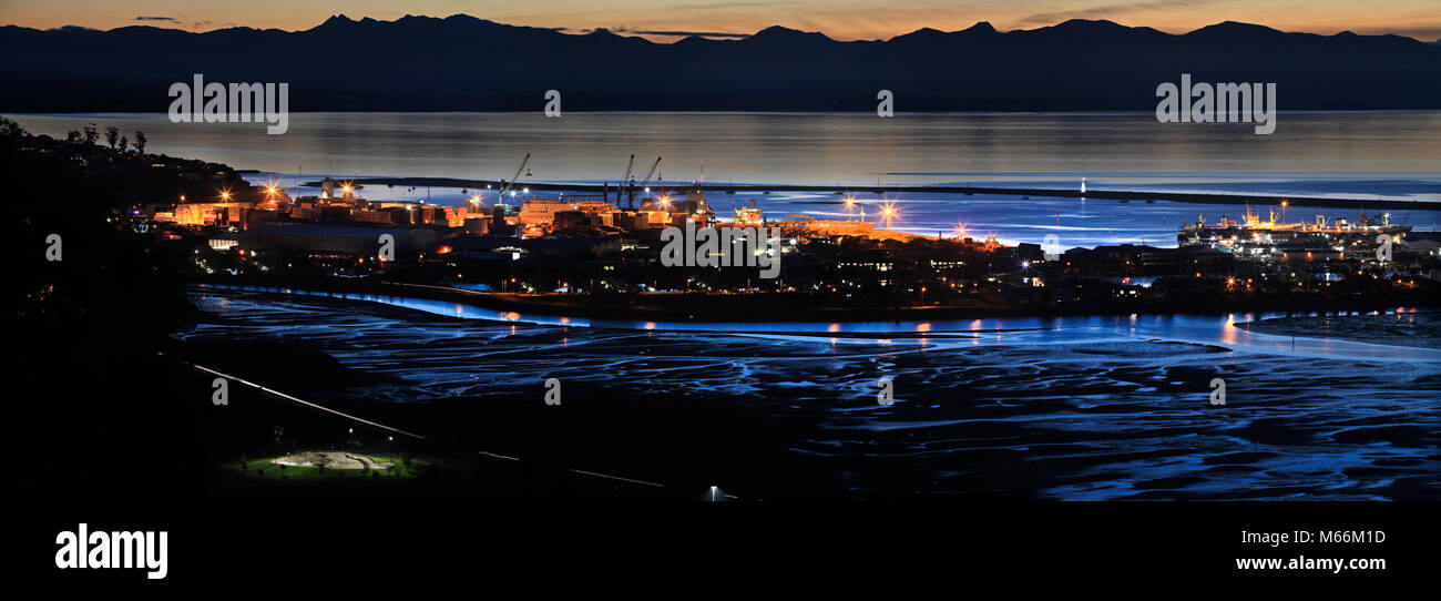 Aerial view port hi-res stock photography and images - Alamy