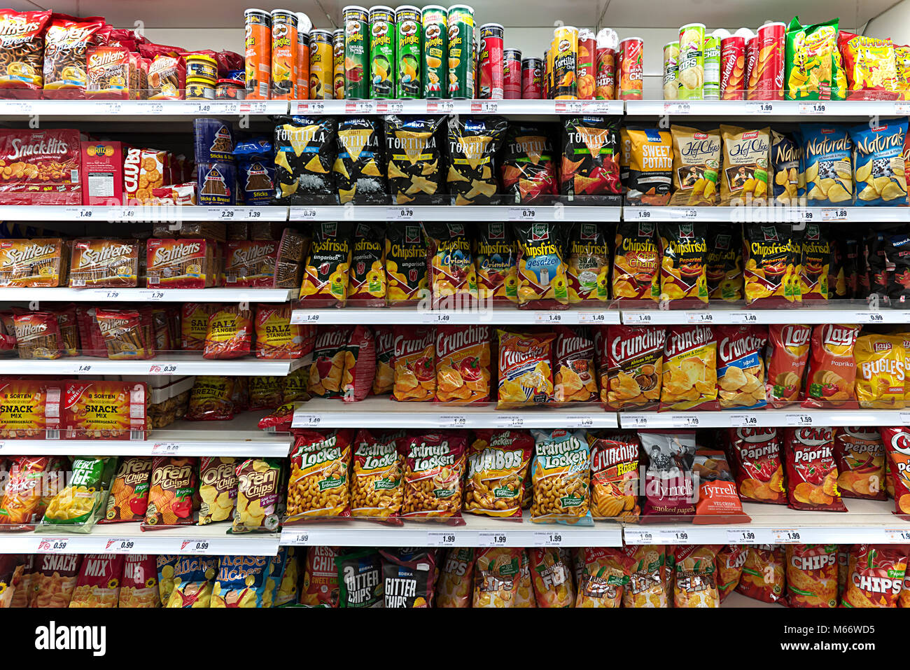 Chips shelf hires stock photography and images Alamy