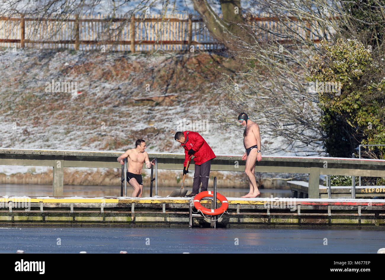 Hampstead. 28th Feb, 2018. UK Weather Pic shows Early morning