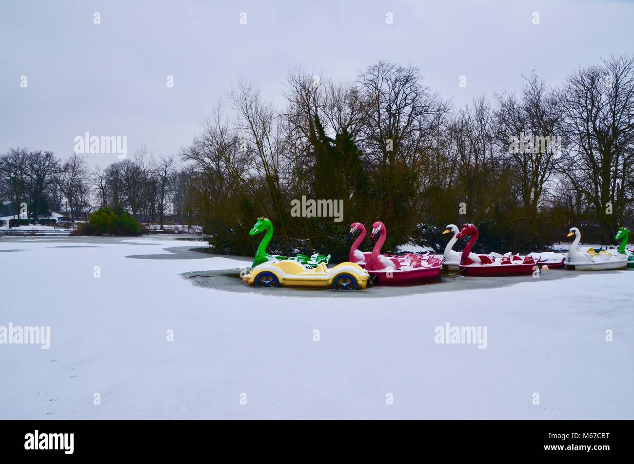 London, UK. 28th Feb, 2018. UK Weather: snow covered boats on the frozen pond in the grounds of north London's historic Alexandra Palace 1st March 2018 Credit: simon leigh/Alamy Live News Stock Photo