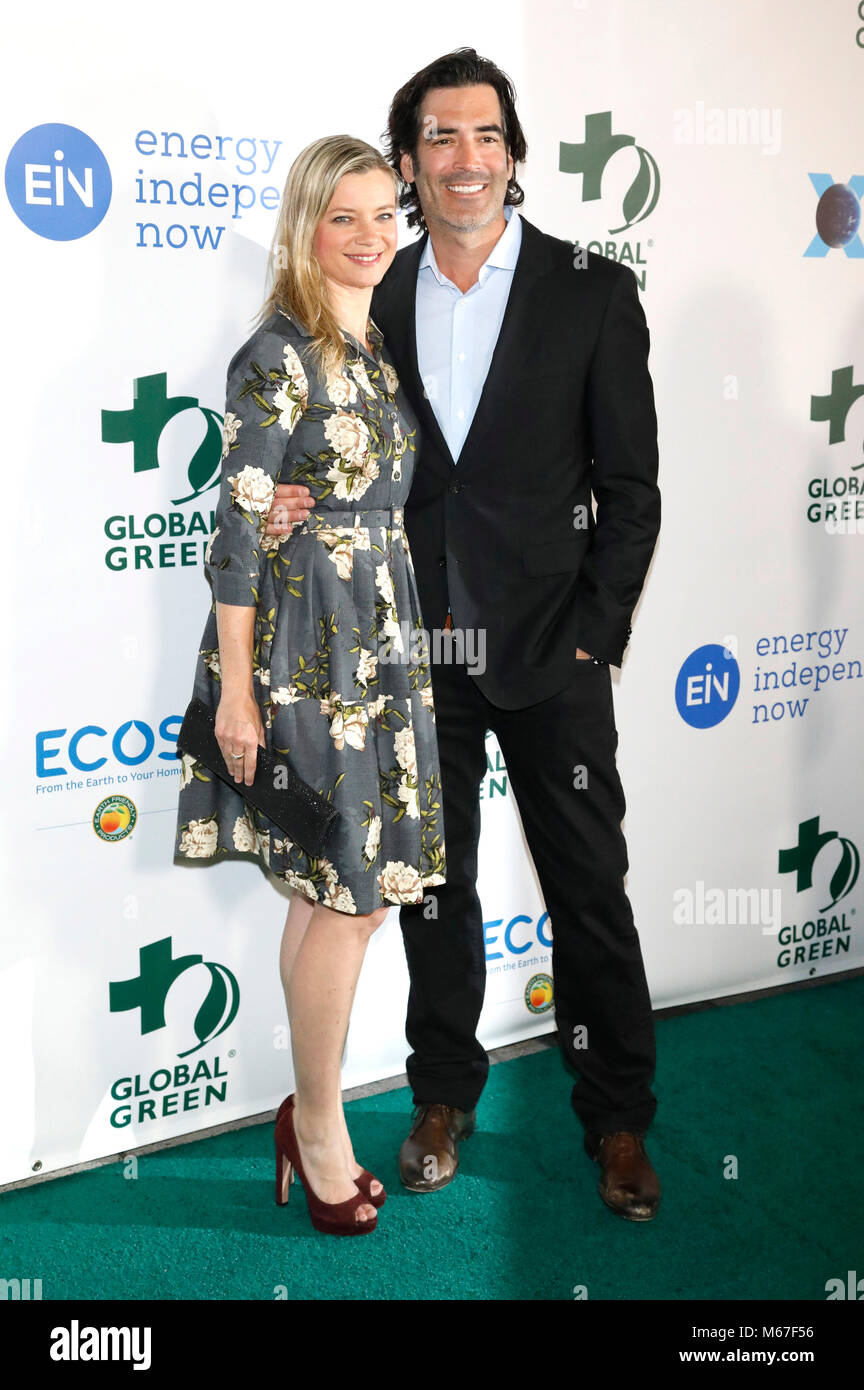 Amy Smart and her husband Carter Oosterhouse attending the15th annual  Global Green pre-Oscar gala at NeueHouse Hollywood on February 28, 2018 in  Los Angeles, California Stock Photo - Alamy