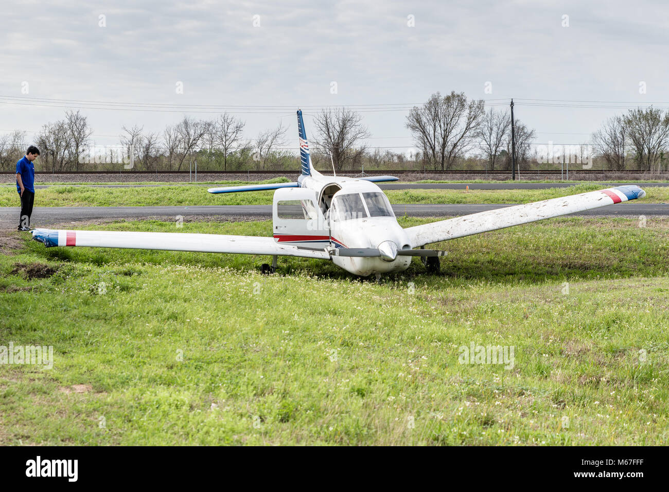 ARCOLA, TEXAS March 1, 2018 Small general aviation aircraft skids