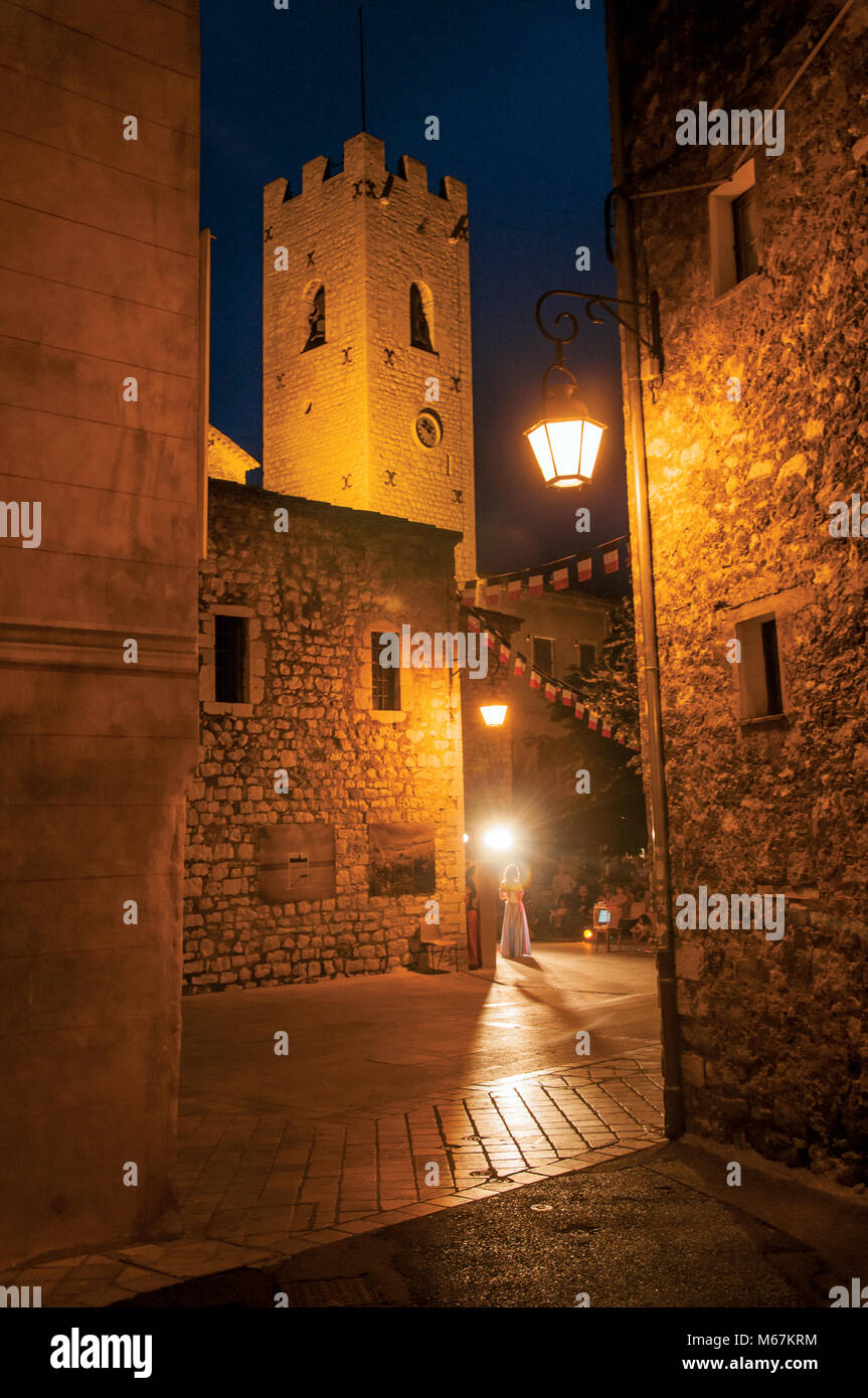 Medieval town alley nightfall hi-res stock photography and images - Alamy