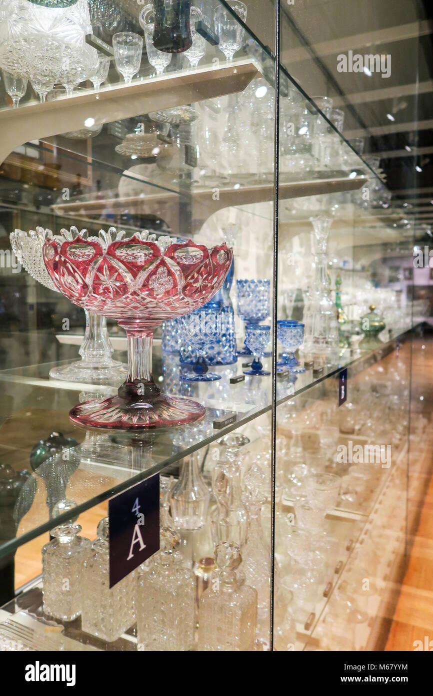 Visible storage gallery hi-res stock photography and images - Alamy