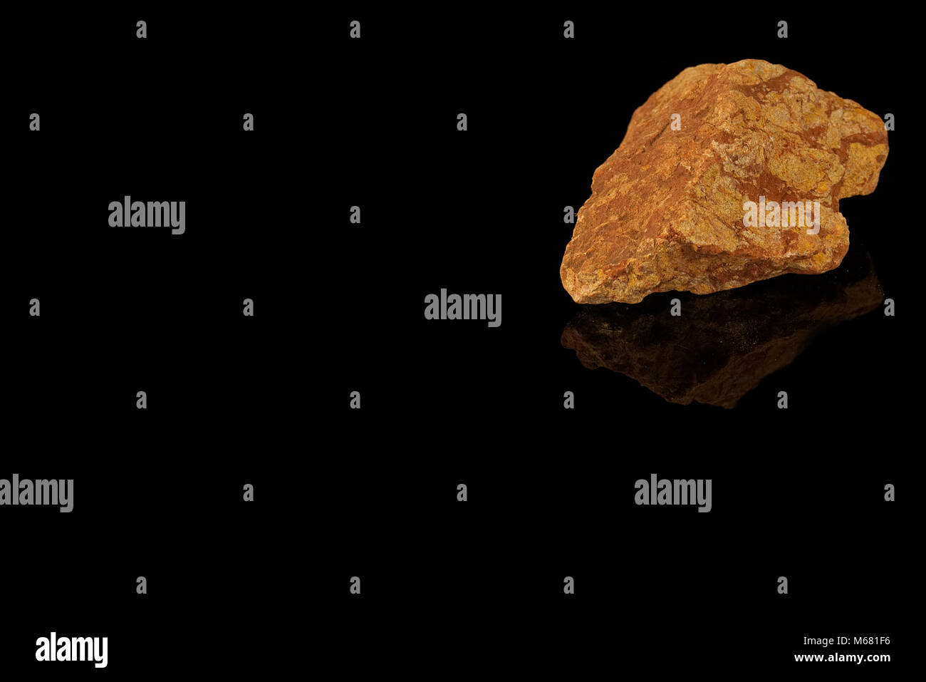 Bauxite, aluminium ore contains minerals gibbsite, boehmite and